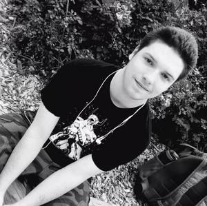 Meet your Posher, Justin